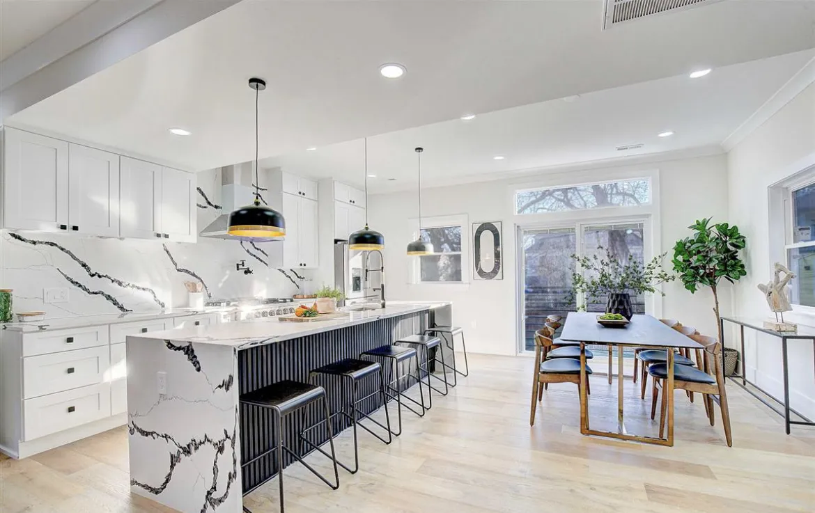 Kitchen and bath remodeling service card