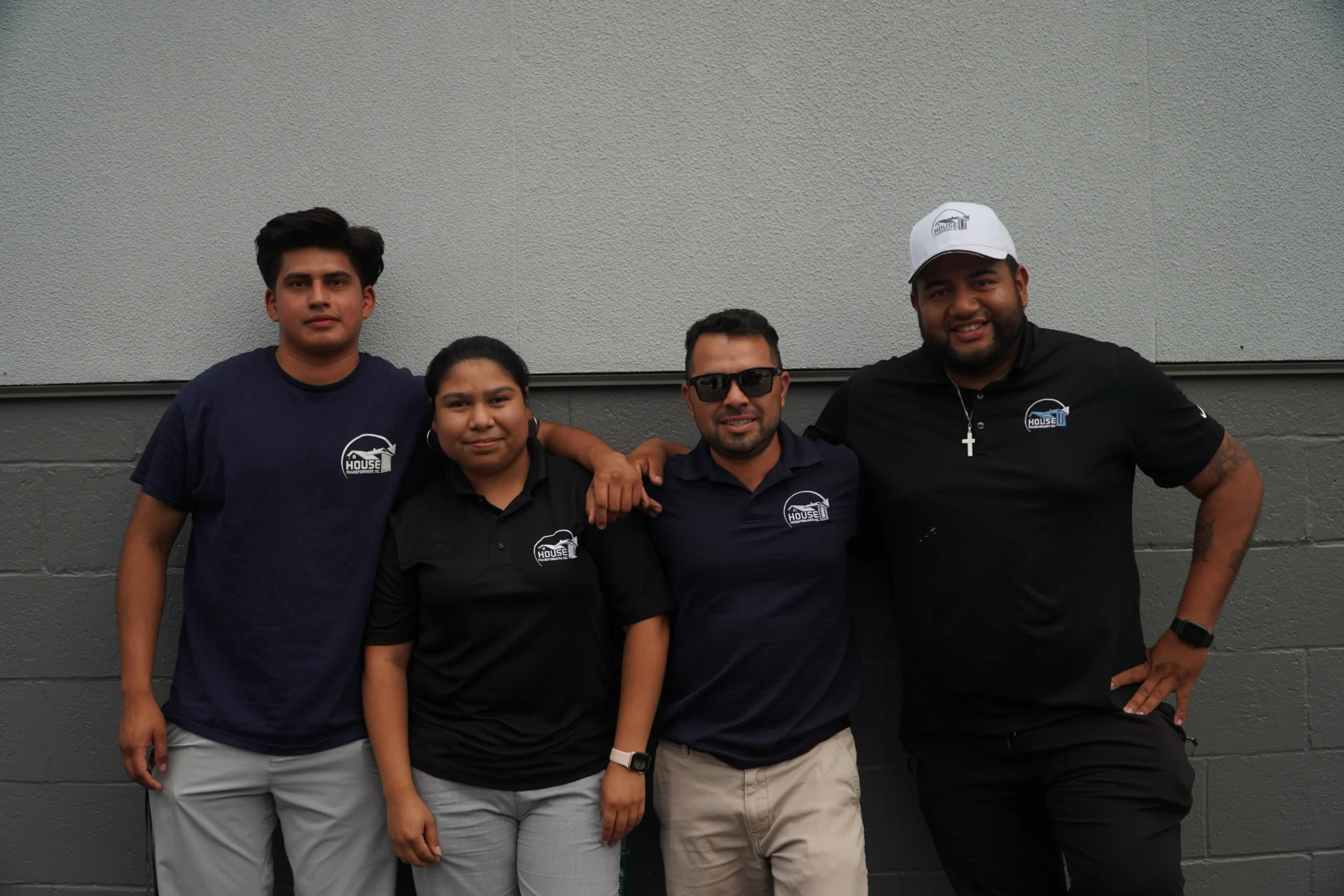 Equipo de contratistas bilingues en Maryland